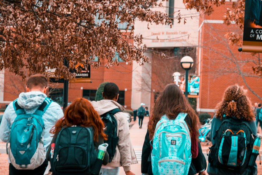 Pays, universités et formations partenaires